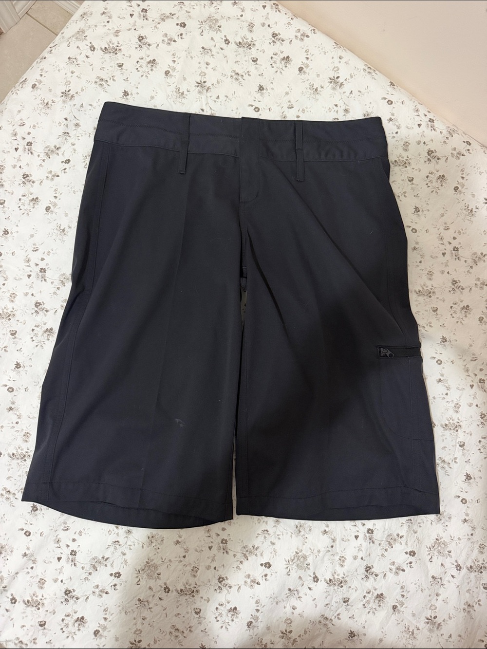 lululemon athletica Men's Black Performance Cargo Shorts